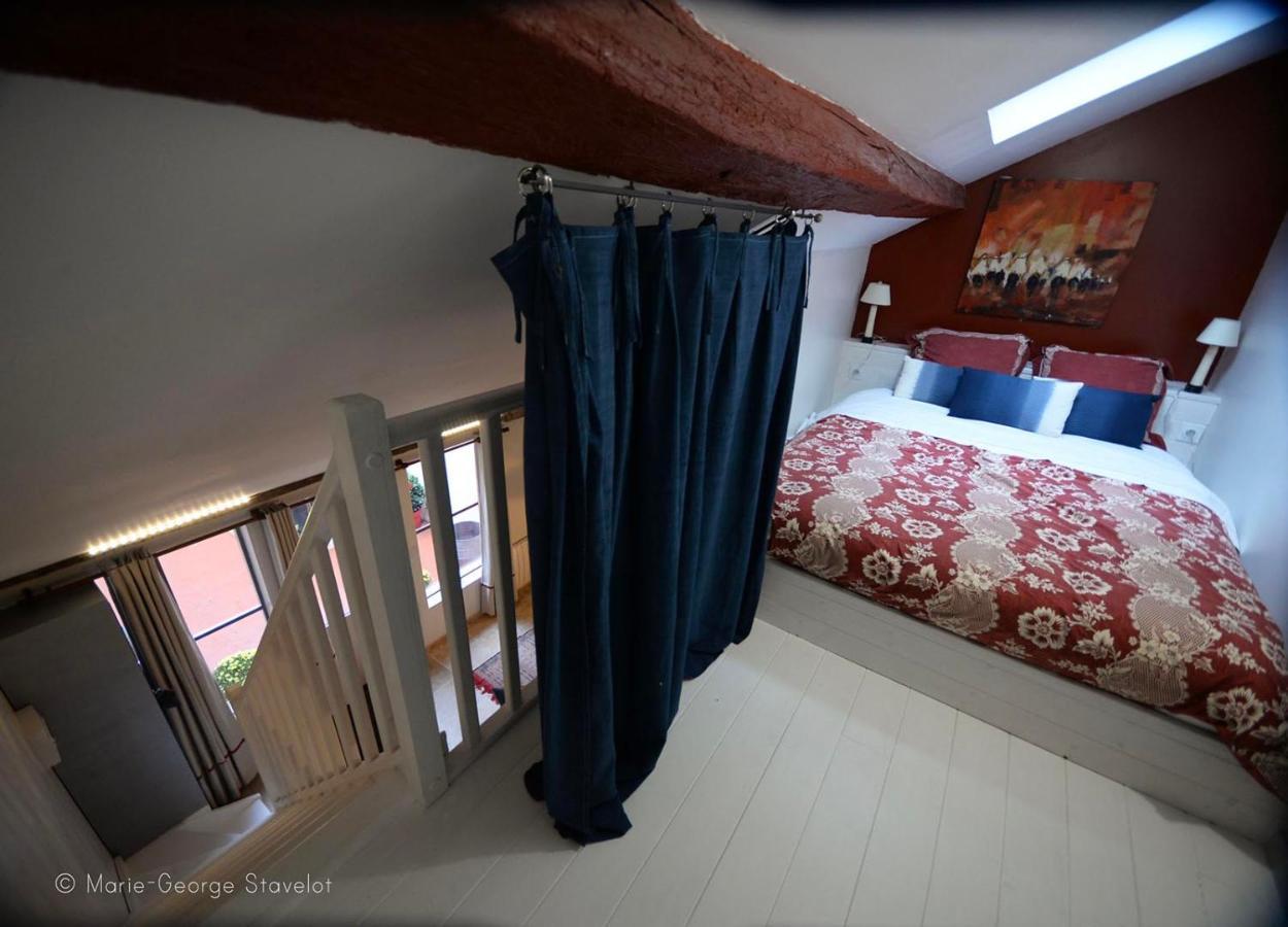Voyage… Villa Noyers-sur-Serein Exterior photo